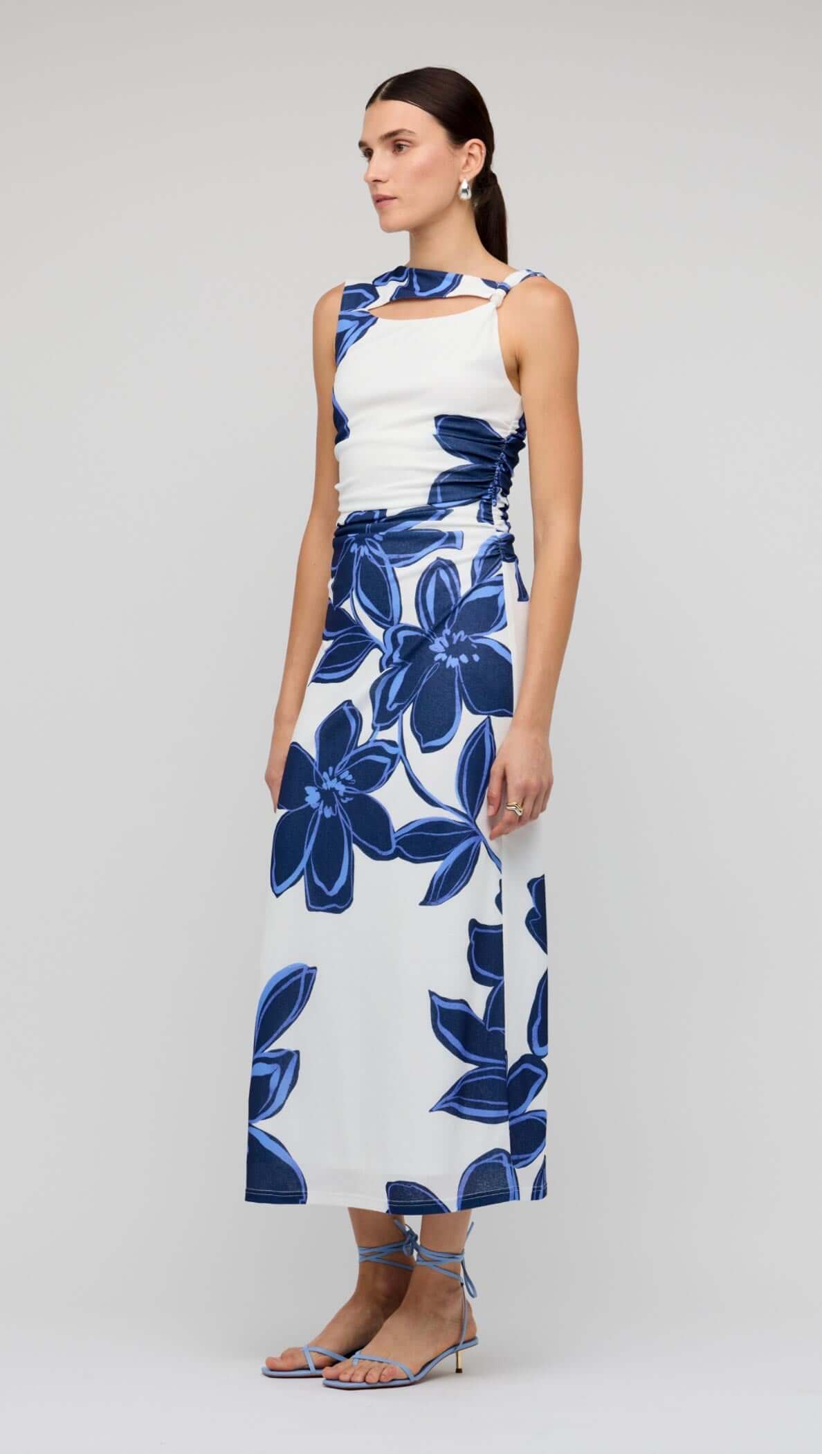 Staple the Label Ethos Dress - Blue/White Floral - Image 3