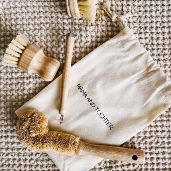 Mama & Tochter Set of 3 Wooden Kitchen Brushes