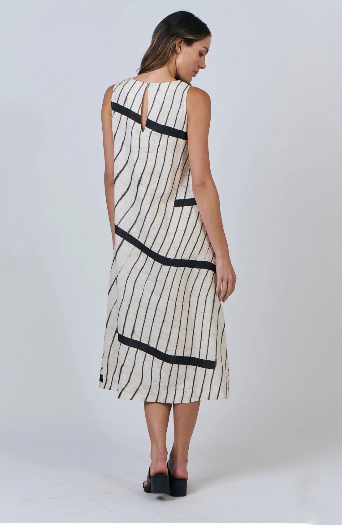Naturals by O & J Isobars Dress - Image 2