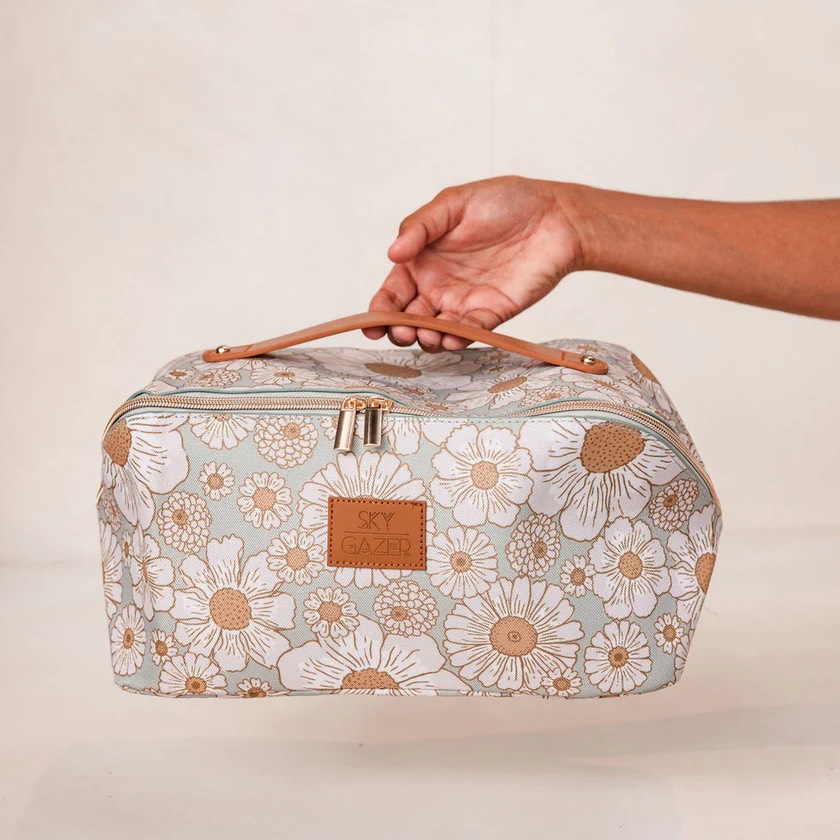 Sky Gazer Toiletry bag - Image 2