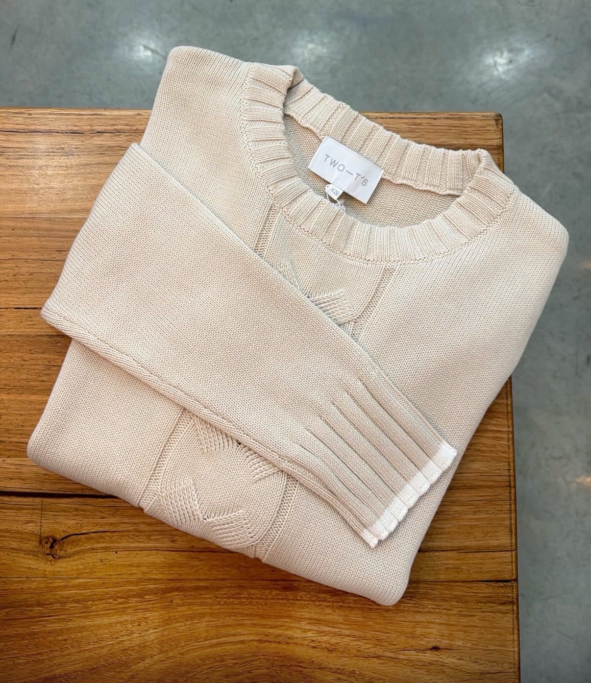 Two T's Cable Knit - Image 3