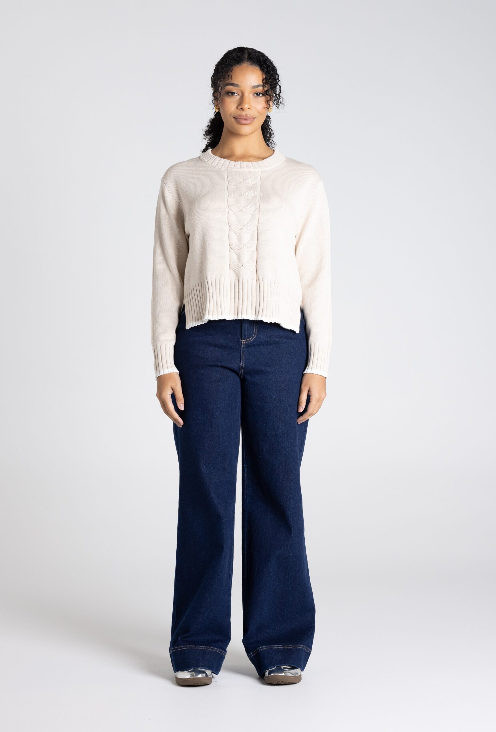 Two T's Cable Knit - Image 2