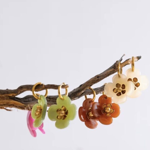 Greenwood Willa flower hoop earring