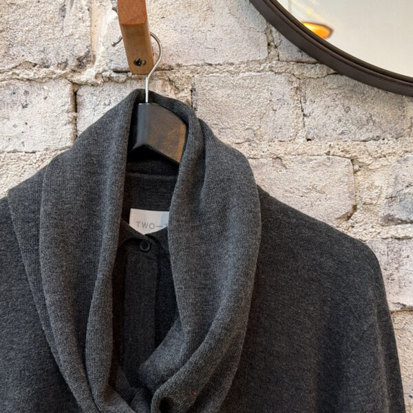 Two T's merino snood